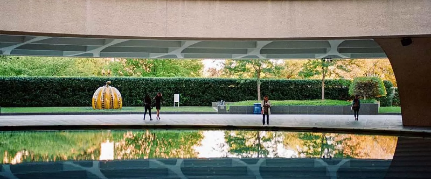 @teamgrayduck - Outside the Smithsonian Hirshhorn Museum at the Sculpture Garden - Free modern art museum on the National Mall in Washington, DC